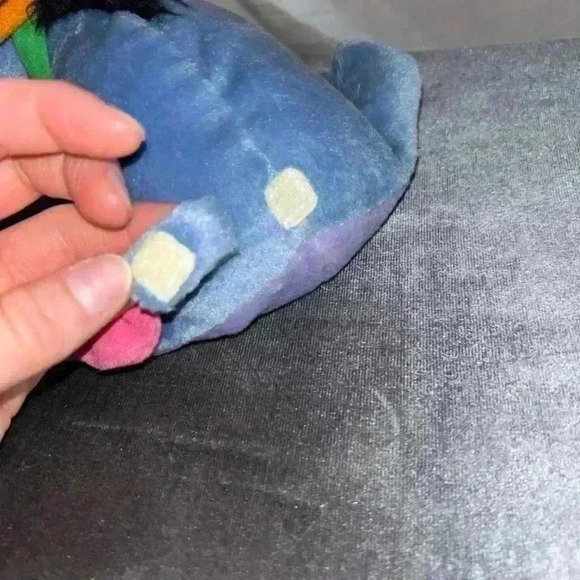 Vintage Christmas Eyore - Picture 5 of 5